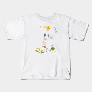 botanical monogram alphabet E wildflowers Kids T-Shirt